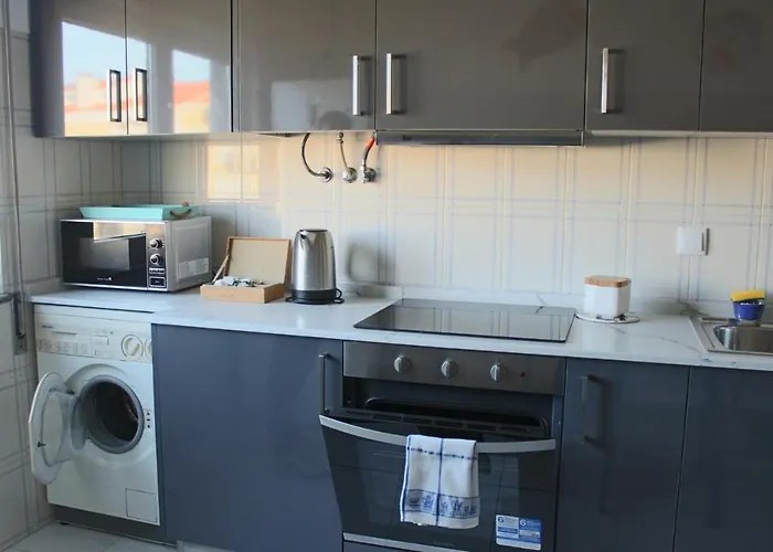 Beachy 2bdrm In W/ Stunning Ocean View! *