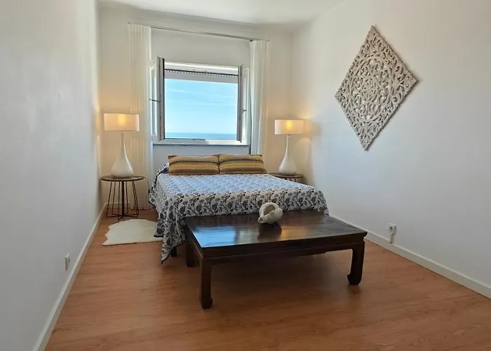 Beachy 2bdrm In W/ Stunning Ocean View!
